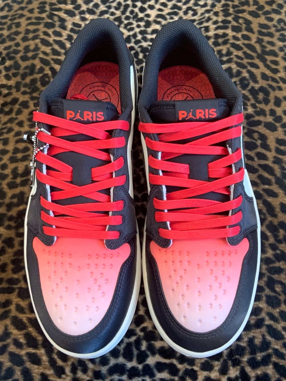 Nike - Picture 3 of 7